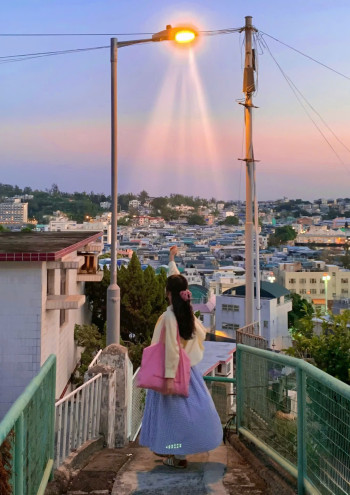 Vẽ Lên Mày Một Đóa Đào Hoa